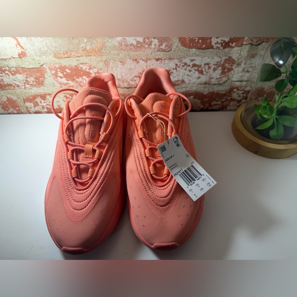 adidas Ozelia J “Magic Orange”